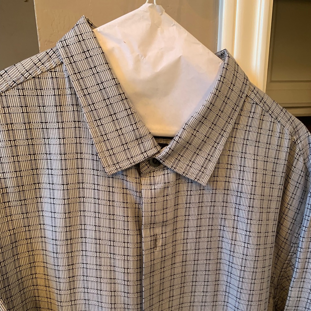 Men’s silk Tommy Bahama shirt